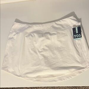 DSG White Performance Mid Rise athletic Skirt - NWT - size 2XL